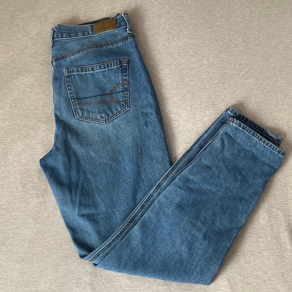 American Eagle Mom Jean